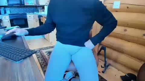 Snapshot of wobbleon chatting on 10-19-25, 06:19 Gobbleon online show from 10-19-25, 06:19