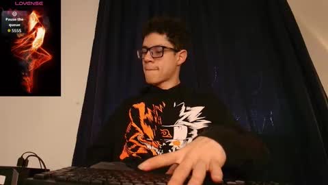 Snapshot of wolfan_sky chatting on 10-02-25, 11:39 W O L F online show from 10-02-25, 11:39