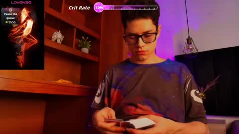 Snapshot of wolfan_sky chatting on 10-03-25, 11:51 W O L F online show from 10-03-25, 11:51