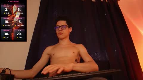 Snapshot of wolfan_sky chatting on 10-17-25, 11:57 W O L F online show from 10-17-25, 11:57