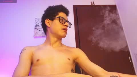 Snapshot of wolfan_sky chatting on 11-15-25, 12:23 W O L F online show from 11-15-25, 12:23