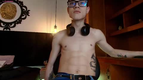  W O L F  online show from 04-15-26, 11:06