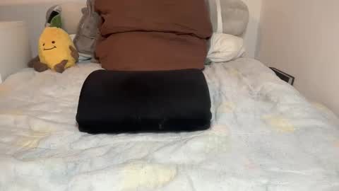 Snapshot of wolfdeep chatting on 03-22-26, 09:40 Sweetdog online show from 03-22-26, 09:40