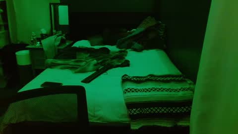 Snapshot of wolfgamer44 chatting on 02-19-25, 08:44 wolfgamer44 online show from 02-19-25, 08:44