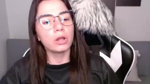 Alex online show from 09-26-25, 02:59