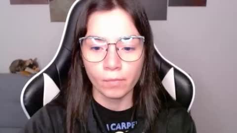 Alex online show from 04-26-26, 01:36