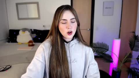 Snapshot of wolfsfoster chatting on 12-04-24, 02:42   online show from 12-04-24, 02:42