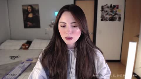 Snapshot of wolfsfoster chatting on 01-22-25, 03:09   online show from 01-22-25, 03:09