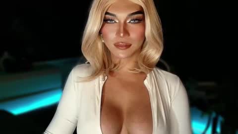 Julia online show from 10-12-25, 07:46