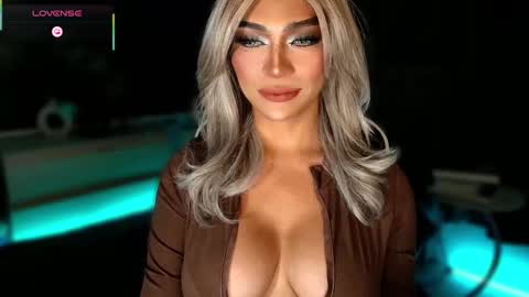 Julia online show from 11-11-25, 07:36