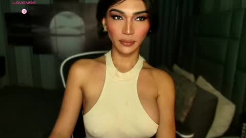 Julia online show from 04-26-26, 04:21