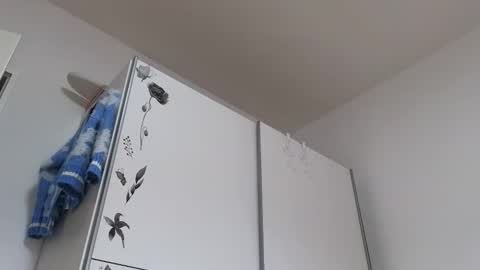 Snapshot of wondergirl_68 chatting on 09-18-25, 08:16 Wondergirl online show from 09-18-25, 08:16