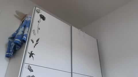 Snapshot of wondergirl_68 chatting on 09-20-25, 08:15 Wondergirl online show from 09-20-25, 08:15