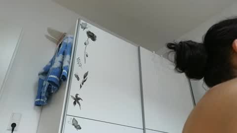 Snapshot of wondergirl_68 chatting on 09-29-25, 08:19 Wondergirl online show from 09-29-25, 08:19