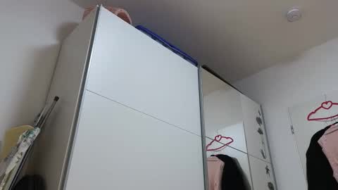 Snapshot of wondergirl_68 chatting on 11-01-25, 08:38 Wondergirl online show from 11-01-25, 08:38