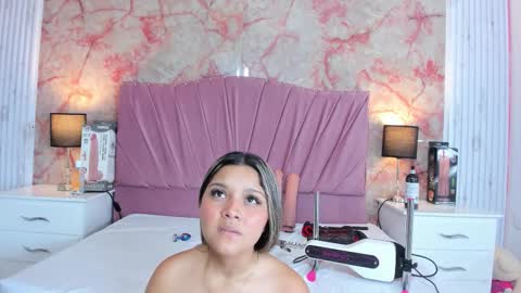 wonderkloe_ online show from 03-05-26, 02:51