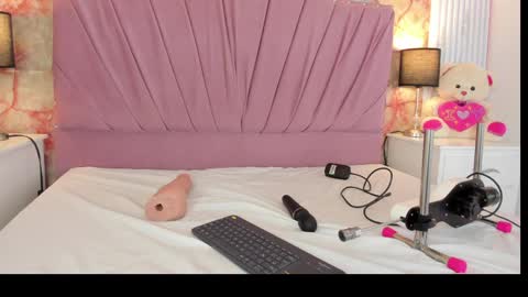 wonderkloe_ online show from 03-31-26, 03:19