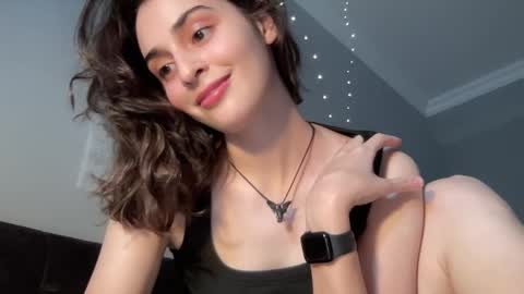 Stia online show from 09-15-25, 01:44