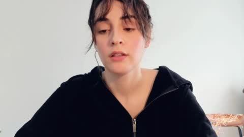 Stia online show from 04-05-26, 01:19