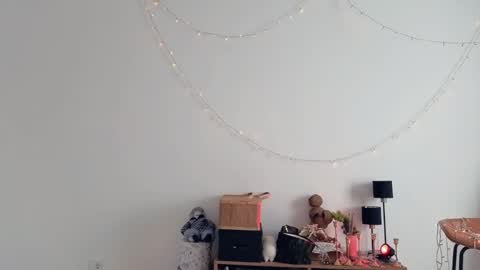 Stia online show from 04-19-26, 07:07