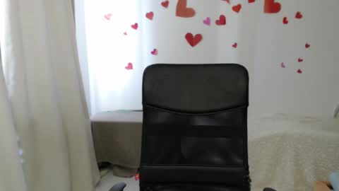Snapshot of wonderr_woman chatting on 05-09-26, 10:42 wonderr_woman online show from 05-09-26, 10:42