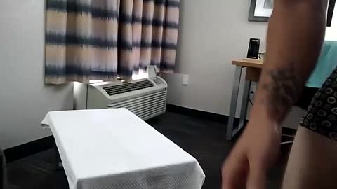 LongNThrobbn online show from 09-24-25, 05:38