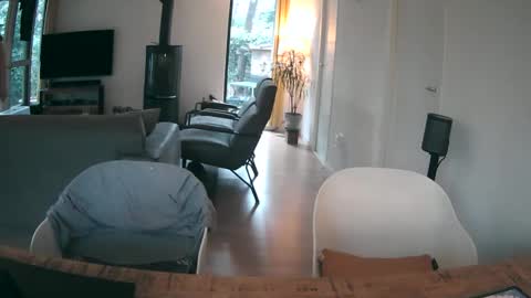 woodwurm and Snoeske online show from 03-28-26, 06:13