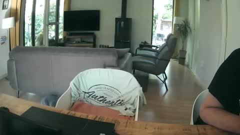 Snapshot of woodwurm chatting on 05-16-26, 06:21 woodwurm and Snoeske online show from 05-16-26, 06:21