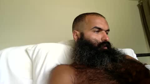Snapshot of woof_wolf37 chatting on 09-18-25, 05:37 woof_wolf37 online show from 09-18-25, 05:37