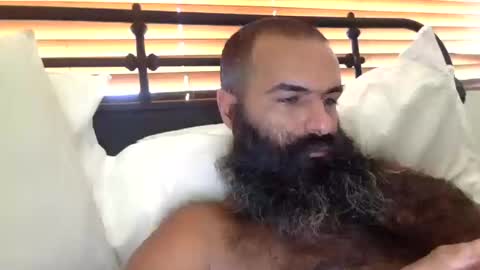 Snapshot of woof_wolf37 chatting on 10-18-25, 03:57 woof_wolf37 online show from 10-18-25, 03:57