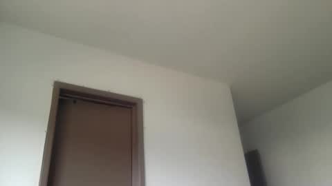 woof_wolf37 online show from 06-05-26, 03:51