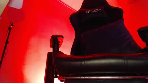 Snapshot of woondeer17 chatting on 09-16-25, 06:09 Woondeer online show from 09-16-25, 06:09