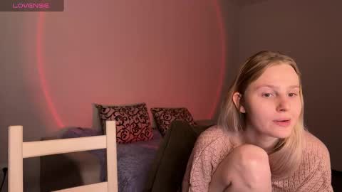 Arnika and Simon online show from 02-19-25, 04:55