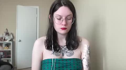 Lucina online show from 01-14-25, 03:36