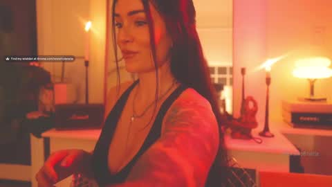 Snapshot of worshipbrielle chatting on 01-18-25, 02:58 Brielle online show from 01-18-25, 02:58