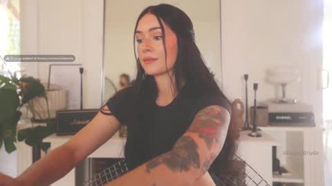 Snapshot of worshipbrielle chatting on 03-03-25, 09:59 Brielle online show from 03-03-25, 09:59