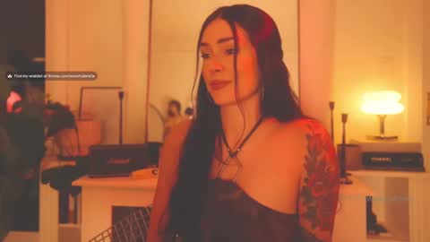 Snapshot of worshipbrielle chatting on 03-07-25, 04:35 Brielle online show from 03-07-25, 04:35