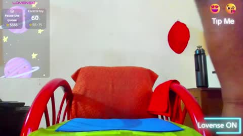 Snapshot of wotton_17 chatting on 02-06-25, 12:33 Cristofer online show from 02-06-25, 12:33