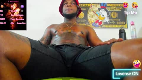 Snapshot of wotton_17 chatting on 09-20-25, 07:04 Cristofer online show from 09-20-25, 07:04