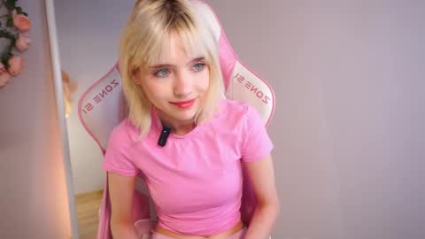 wow_angel online show from 05-17-26, 06:11