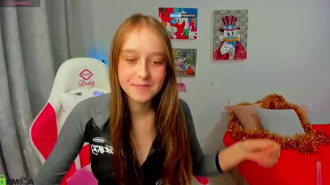 wow_emma_ online show from 12-26-24, 04:47