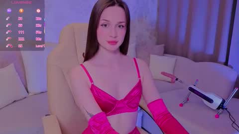 Snapshot of wow_kate chatting on 09-13-25, 10:53 Kate online show from 09-13-25, 10:53