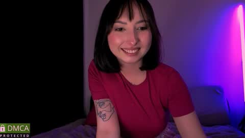 Snapshot of wow_sue chatting on 10-08-25, 07:17 Sue online show from 10-08-25, 07:17