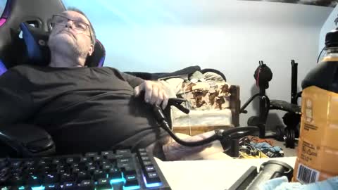 Snapshot of wowsers2022 chatting on 09-27-25, 04:45 wowsers2022 online show from 09-27-25, 04:45