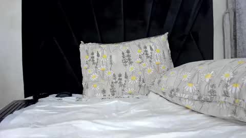 Snapshot of wowsquirt chatting on 10-09-25, 02:37 online show from 10-09-25, 02:37