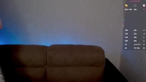 Snapshot of wowsugar chatting on 11-10-25, 12:53 Eva online show from 11-10-25, 12:53