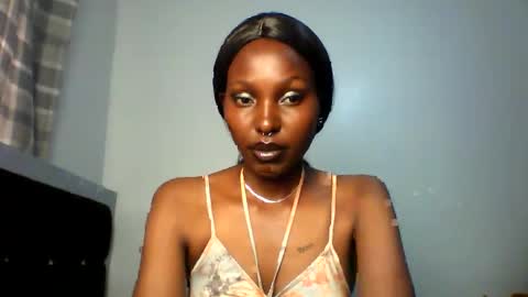 Snapshot of wren_7 chatting on 12-16-25, 10:20 wren 7 online show from 12-16-25, 10:20