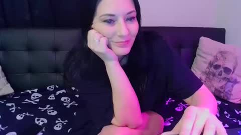 Crystal Lake online show from 02-04-26, 06:41