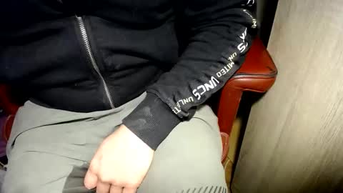 Snapshot of wrix chatting on 09-28-25, 06:02 wrix online show from 09-28-25, 06:02