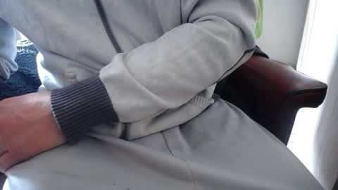 Snapshot of wrix chatting on 10-23-25, 11:20 wrix online show from 10-23-25, 11:20